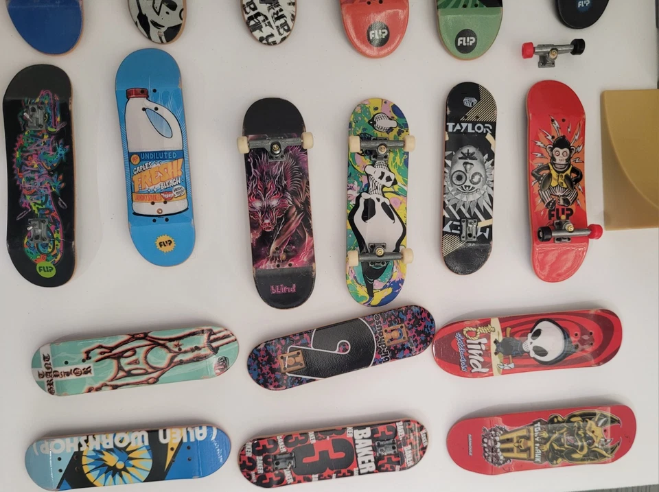 Lote de barajas tecnológicas vintage con 45 tablas y rampas de parque de patines (tablas vintage) Foto 4 de 4