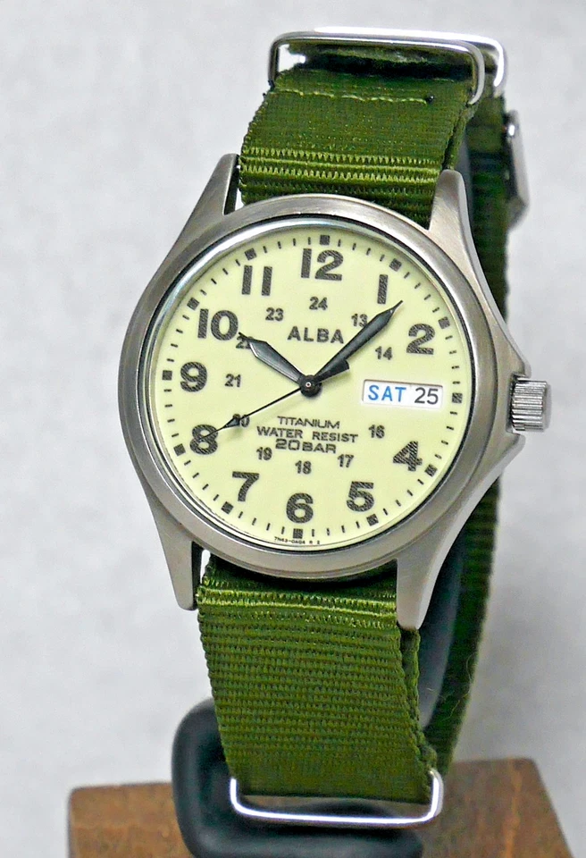 SEIKO ALBA Military Field Watch 7N43 2010 Titanium Full Luminous Day-Date Japan - Image 2 of 4