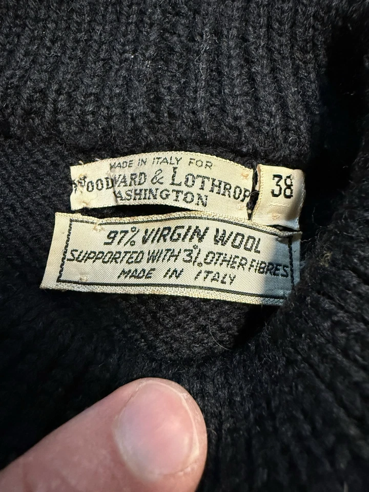 Suéter de lana virgen rojo Woodward & Lothrop Washington de colección de los años 50 M Foto 3 de 4