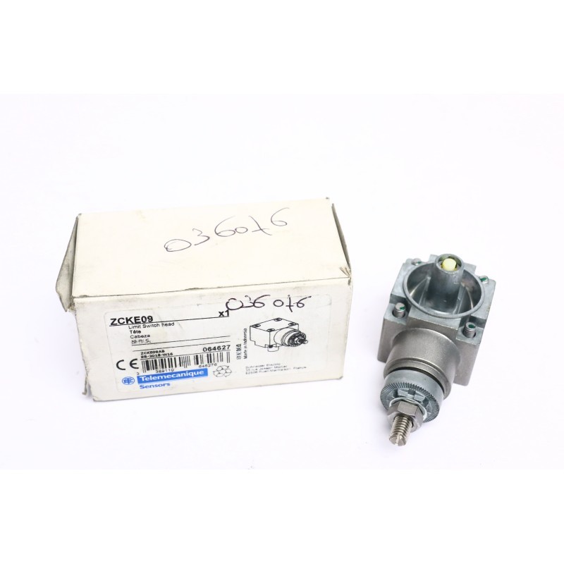 Telemecanique Limit Switch Head ZCKE09 Open Box (B537)