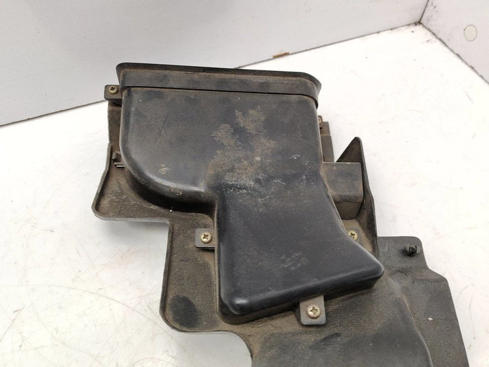 Mazda 929 HC 3.0i 118kW 1989 LHD Front Left Dashboard lower bottom trim panel  - Image 3 of 4