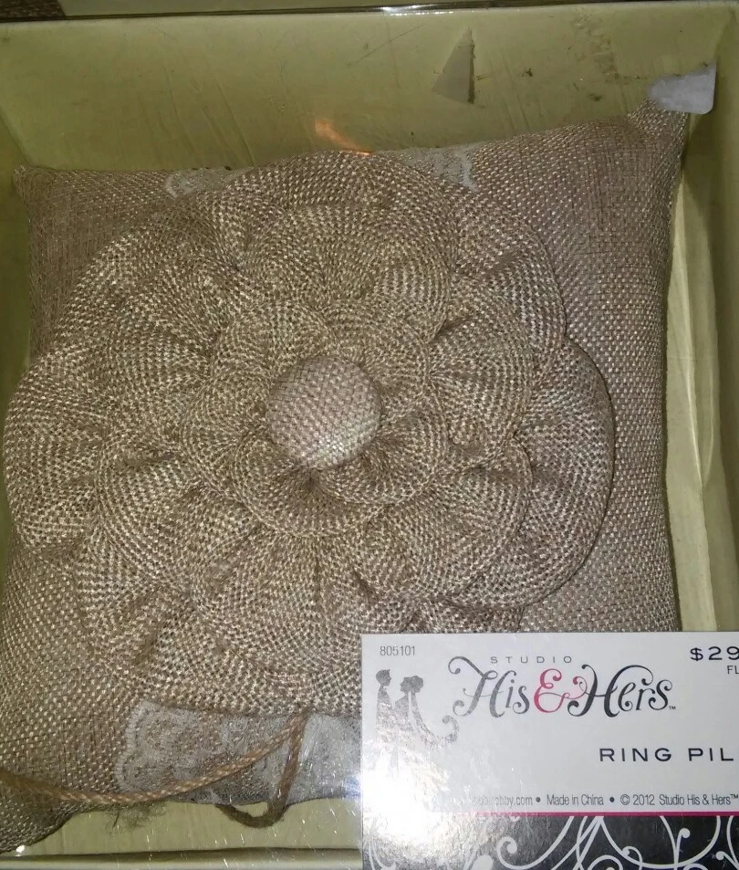 2 pc Wedding Flower Basket and Ring  Pillow. New Natural Tone Burlap and White — 第 3/4 张图片