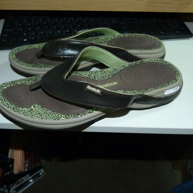 manolo blahnik crystal slides