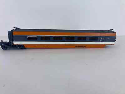 HJ3014 INTERMEDIATE CAR n 3.1CL TGV South East train 17 HO SCALE 1/87