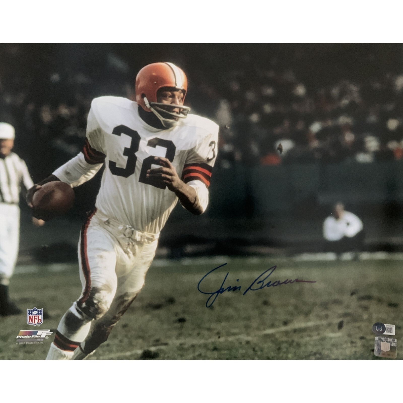 Brown Autographed Signed Cleveland Browns Jim / Cleveland s 16x20 Photo Beckett 48944 