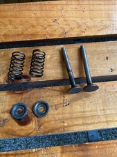 Continental Motors Corporation Model AU7 Valves Springs and Keepers