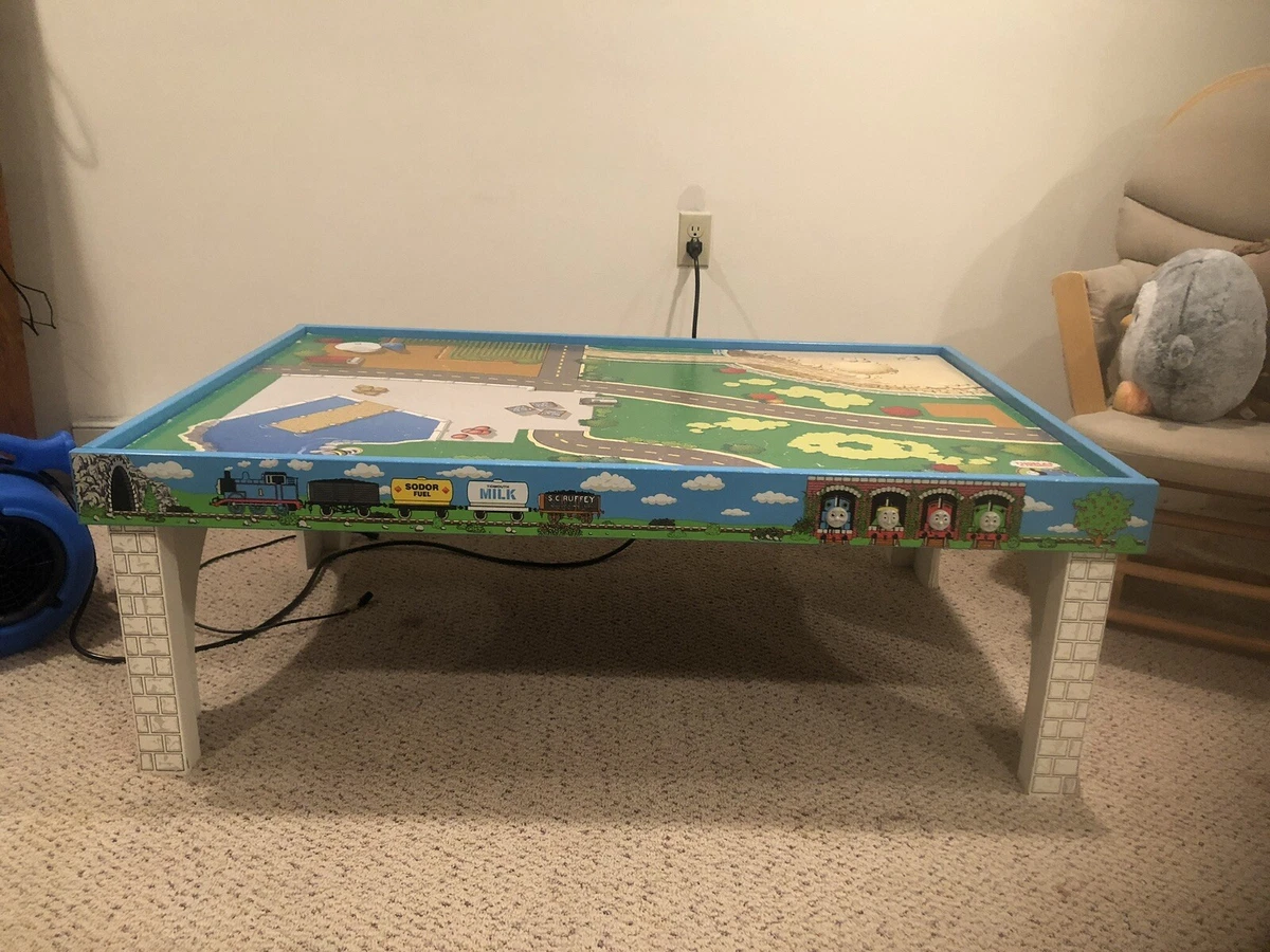 Thomas & Friends Wooden Railway Train Table