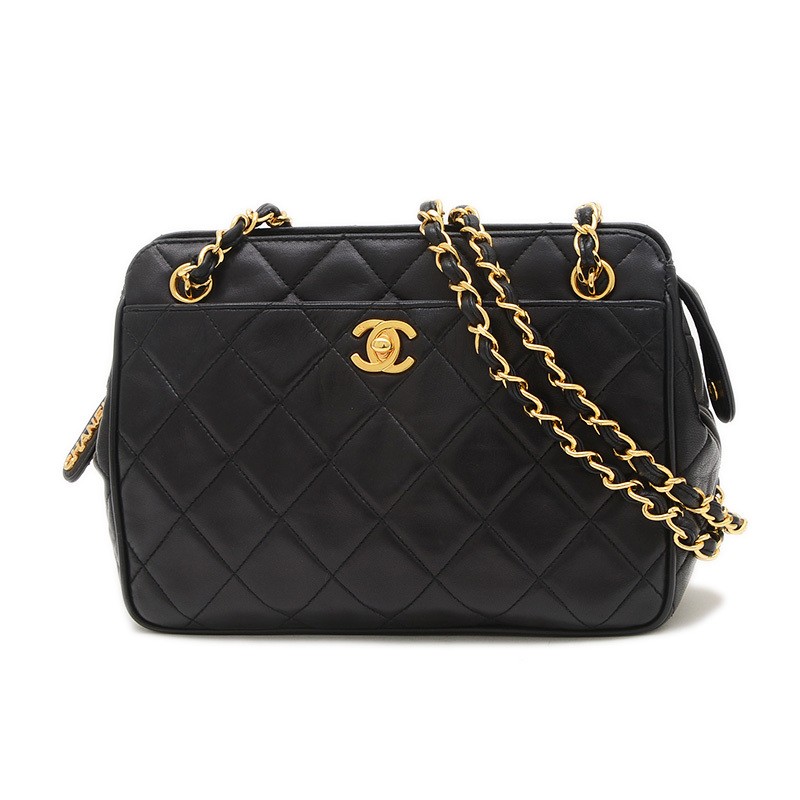 CHANEL Matelassé Lambskin Shoulder Bag with Chain in Black Gold Hardware