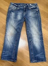 Women  s Size 28 Miss Me Mid Rise Cuffed Capri Jeans  017 
