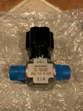 Swagelok  Brand new packaging SS-16DKM4 Stainless Steel Integral Bonnet Non-Rota