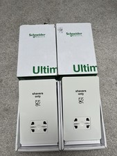 2xGU7490WPW Ultimate Screwless Dual Voltage Shaver Socket in White Metal Painted