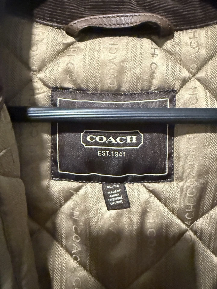 Mens Coach Quilted Light Puffer Jacket Zip Up, Size 2XL *Minor flaw - Image 3 of 4