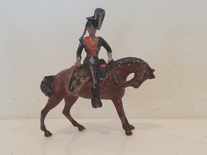 BRITAINS TOY SOLDIER FROM #23 5TH ROYAL IRISH LANCERS OFFICER VINTAGE ENGLAND