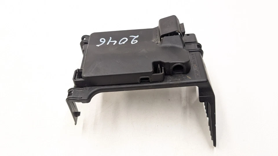 CAJA FUSIBLES DISTRIBUCIÓN POTENCIA VOLKSWAGEN ID.4 1EA937548A 2024 Foto 3 de 4