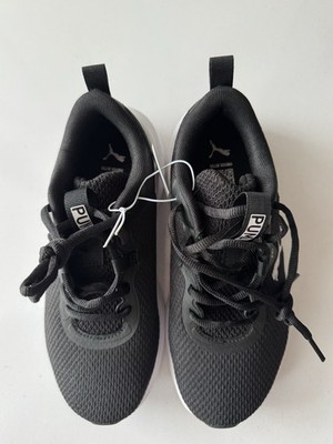 PUMA Skyrocket Sneaker Women's Black & White Light Weight Athletic Shoes - 6.5
