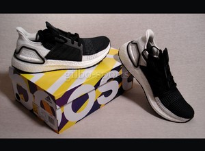 ultra boost 19 schwarz weiß