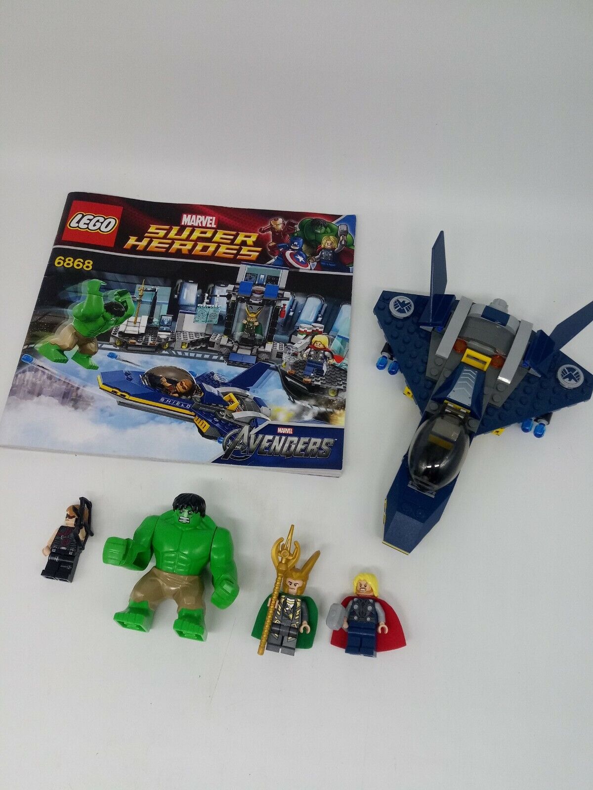 Lego Marvel Avenger HULK Tan Pants Loki Thor Hawkeye Minifigures 6868 & vehicle