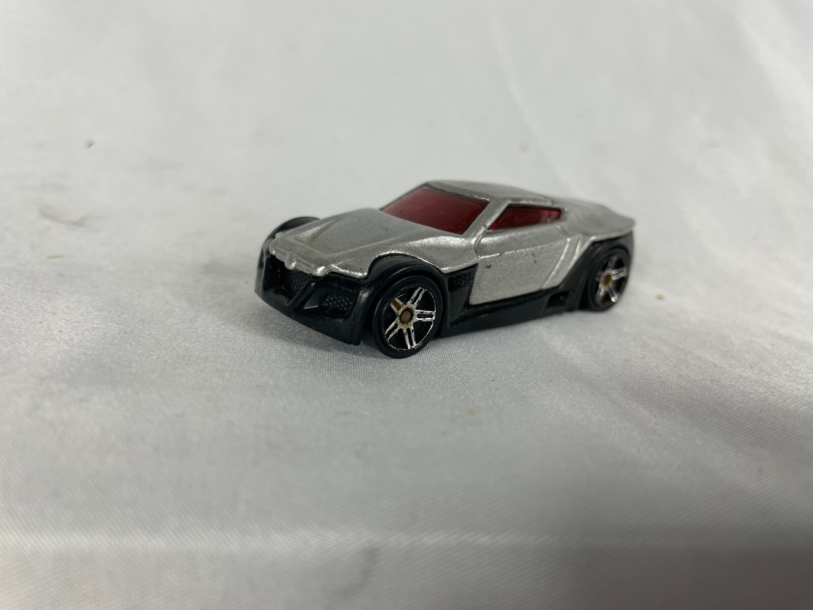 HOT WHEELS 2007 SYMBOLIC MYSTERY CAR SILVER