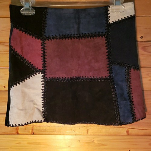 Zara Woman Gr. XS Schwarz Creme Burgund Wildleder Kunstleder Patchwork Minirock
