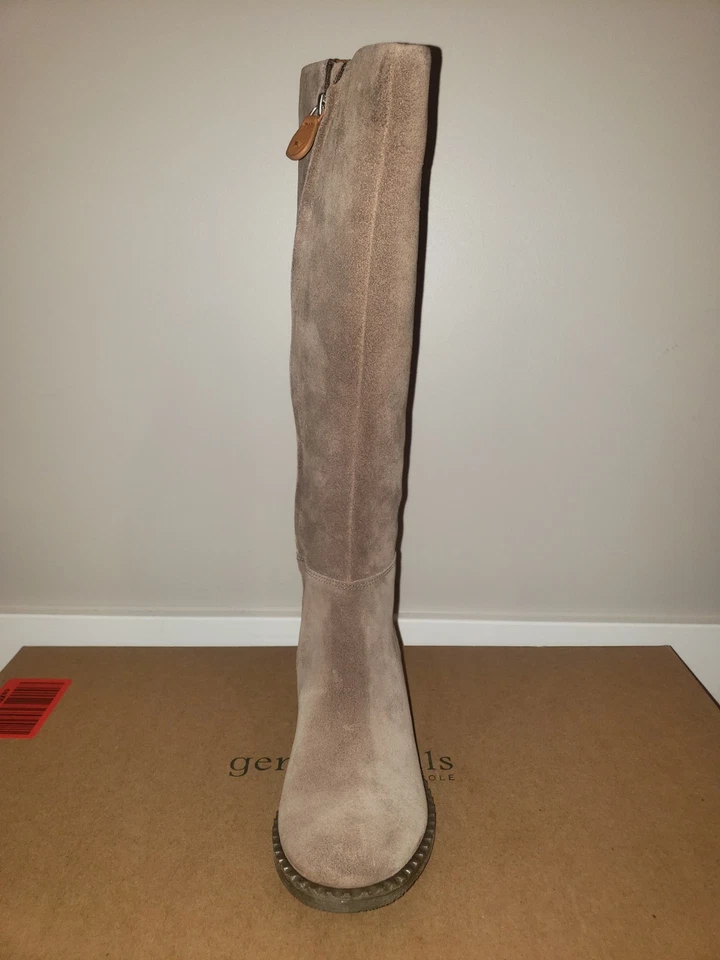 Bota de montar GENTLE SOULS By KENNETH COLE para mujer color topo negro tacón bloque talla 6,5 Foto 2 de 3