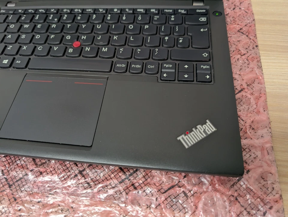 Lenovo ThinkPad X240 - Intel Core i5-4200U - 4GB Ram - No Storage - BIOS Locked - Image 3 of 4