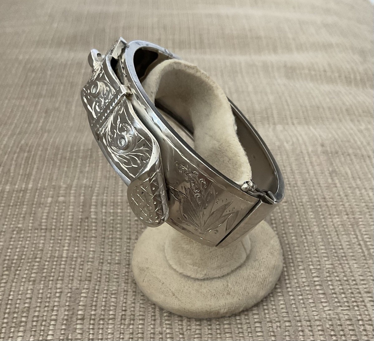 Antique Victorian Sterling Silver Hinged Buckle Bangle Bracelet