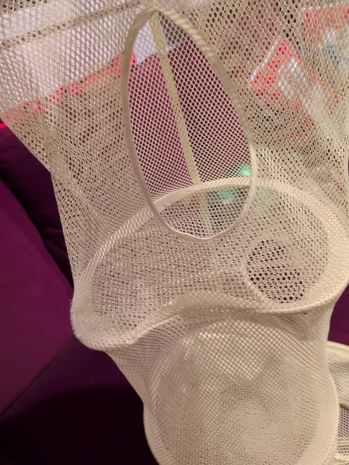 Red colgante IKEA amarilla para niños para peluches y plegable para almacenamiento Foto 4 de 4