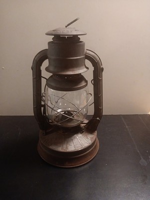 Vintage Dietz No. 2 D-Lite Lantern