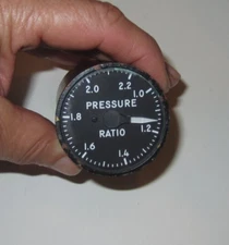 BENDIX INDICATOR PRESSURE RATIO P/N 3571211-3001 USED AS REMOVED