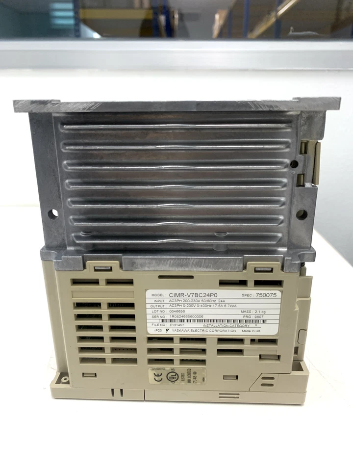 YASKAWA VS-606V7 CIMR-V7CC44P0 frequency inverter - Image 4 of 4