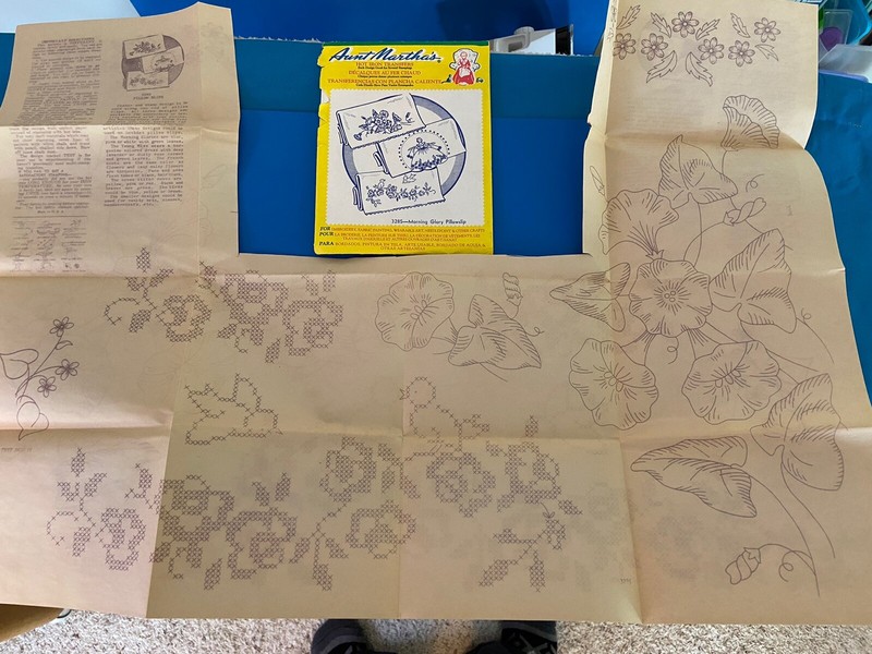 VINTAGE -  HOT IRON FLORAL TRANSFERS BY AUNT MARTHA'S  # 3285 AND  #3660