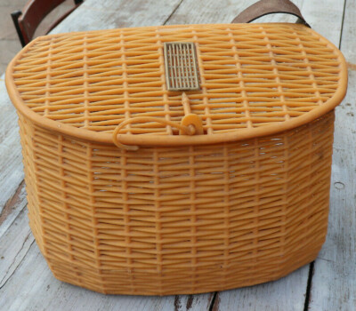 Vintage. Collection. Panier à pêche en rotin, à bandoulière | Used - like new | CA$28.00 | Lévis, Quebec