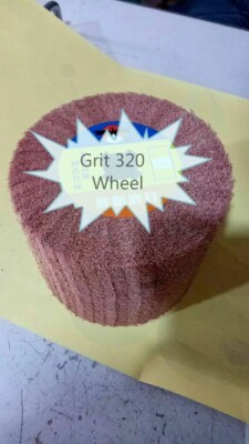 Non-woven Abrasive Flap Wire Drawing Polishing Burnishing Wheel 320 Grit
