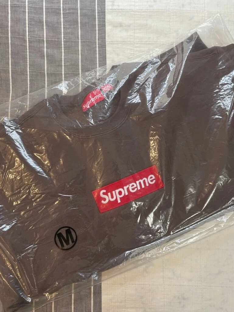 Logo Supreme Box col rond marron FW22 (sorti du sac)