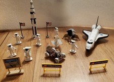 16 pcs Cape Kennedy Space Center Playset Shut...