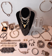 3 lb-10.6oz ASSORTED VINTAGE TO NOW 34-PC ESTATE COSTUME JEWELRY LOT SOME NWT