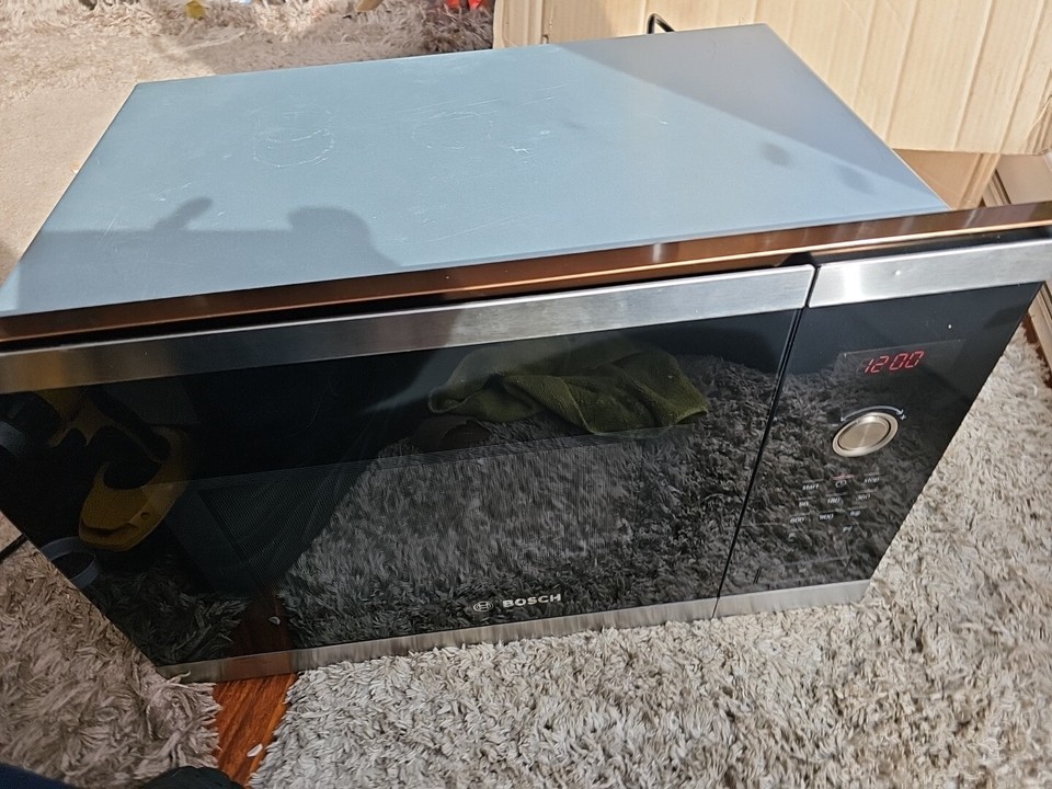 Bosch Integrated/Builtin HMT84M654B Brushed Steel Compact Microwave