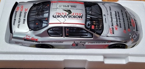 Motorsports Authentics Dale Earnhardt Hall of Fame 2006 Monte Carlo SS 1:16 - Picture 3 of 11