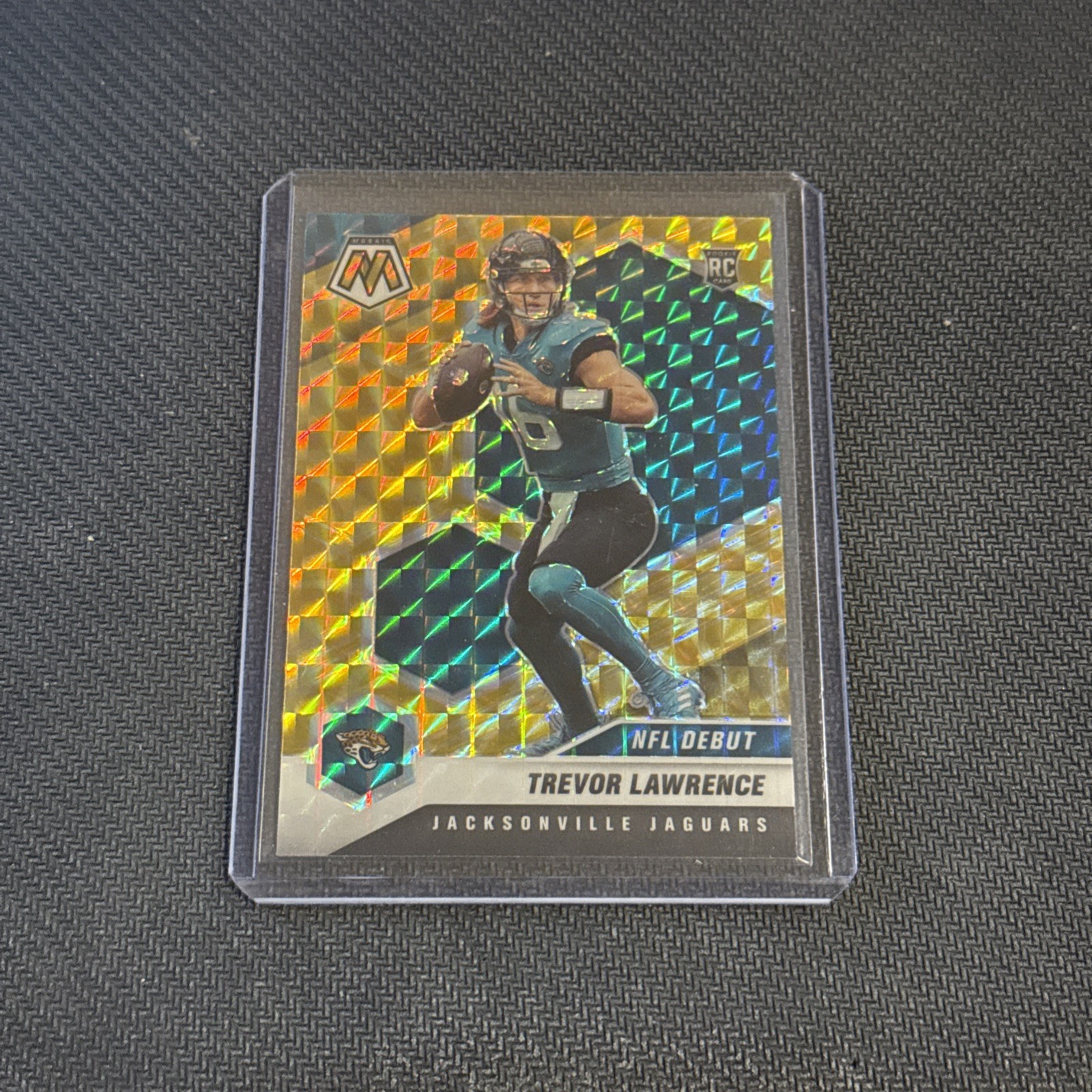 2021 Panini Mosaic NFL Debut Trevor Lawrence 241 Reactive Yellow Mosaic Prizm RC