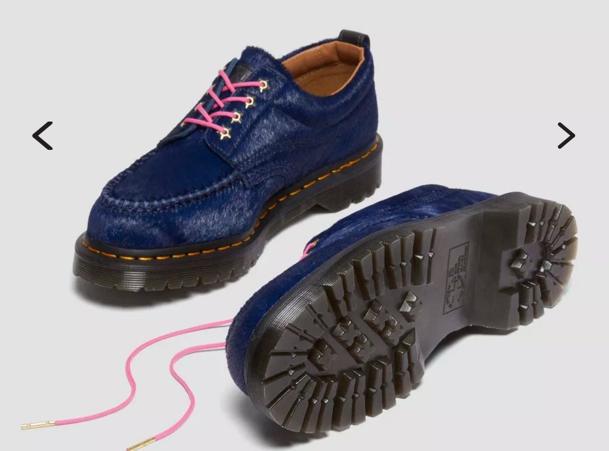 靴 27cm AWAKE DR.MARTENS LOWELL NAVY PONY Dr. Martens Men's x Awake Lowell Shoe in Navy Peony Hair-On