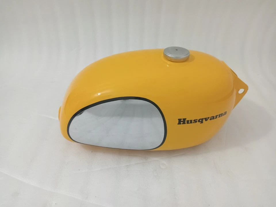 Husqvarna CR450 Desert Master 1973 acero cromo y pintura amarilla tanque de gasolina + tapa Foto 4 de 4