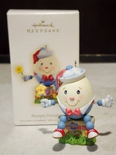 2009 HALLMARK KEEPSAKE ORNAMENT HUMPTY DUMPTY ARTIST HANDCRAFTED