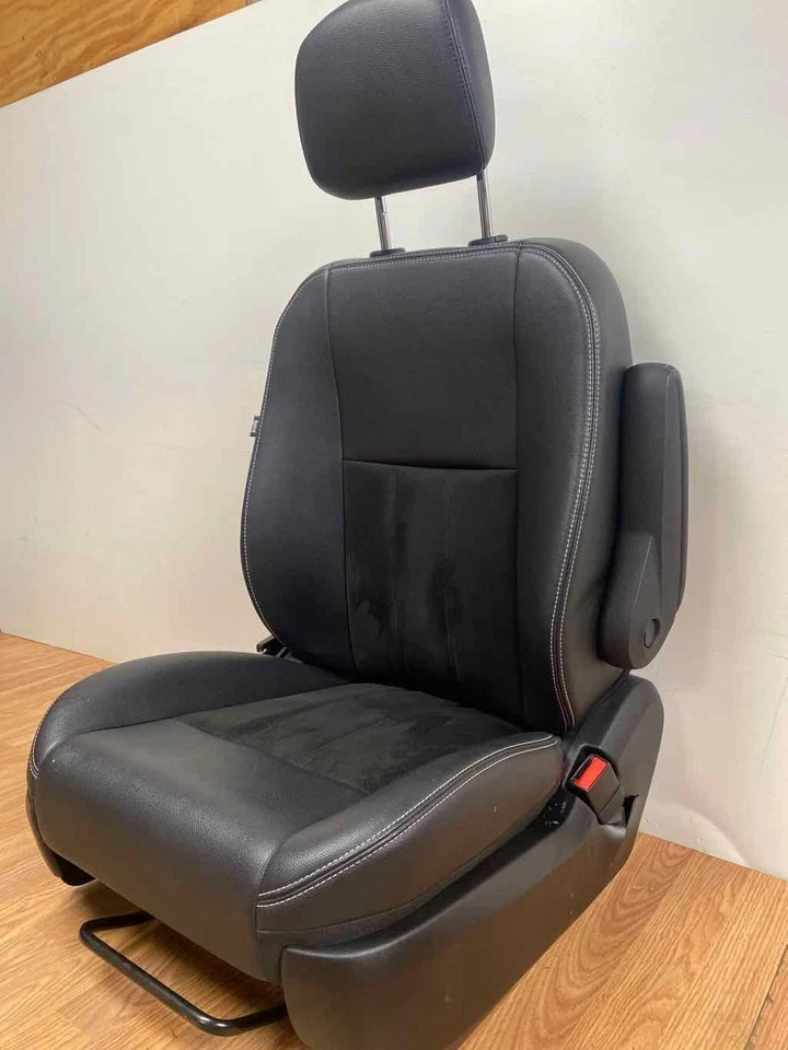 Переднее правостороннее пассажирское электрическое сиденье из черной кожи и ткани подходит для 19 20 DODGE CARAVAN - Изображение 3 из 4