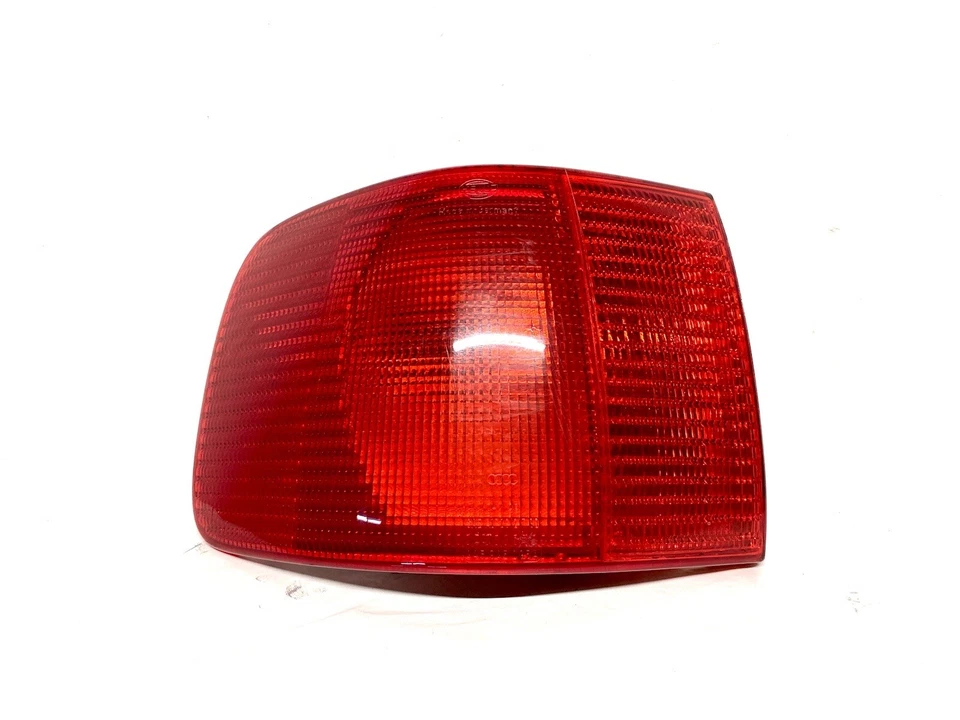 Luz trasera izquierda conductor Audi 100 C4 91-94 OEM 4A5 945 095 A Foto 2 de 4