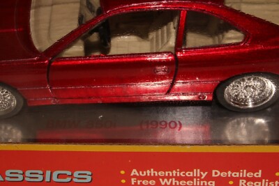 Mega Movers Luxury Classics BMW 850i, 1:24 Scale Diecast Boxed