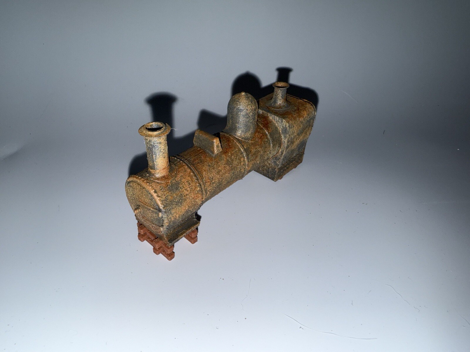 1:87 Ho Scale Rusty Steam Engine Boiler Load/decor (REAL RUST)