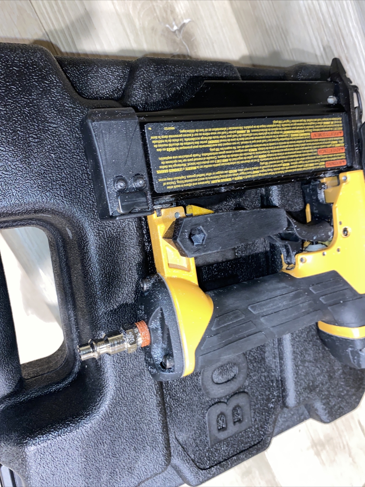 Bostitch BTFP2350K 2inch 23Gauge Pneumatic Pin Nailer Used