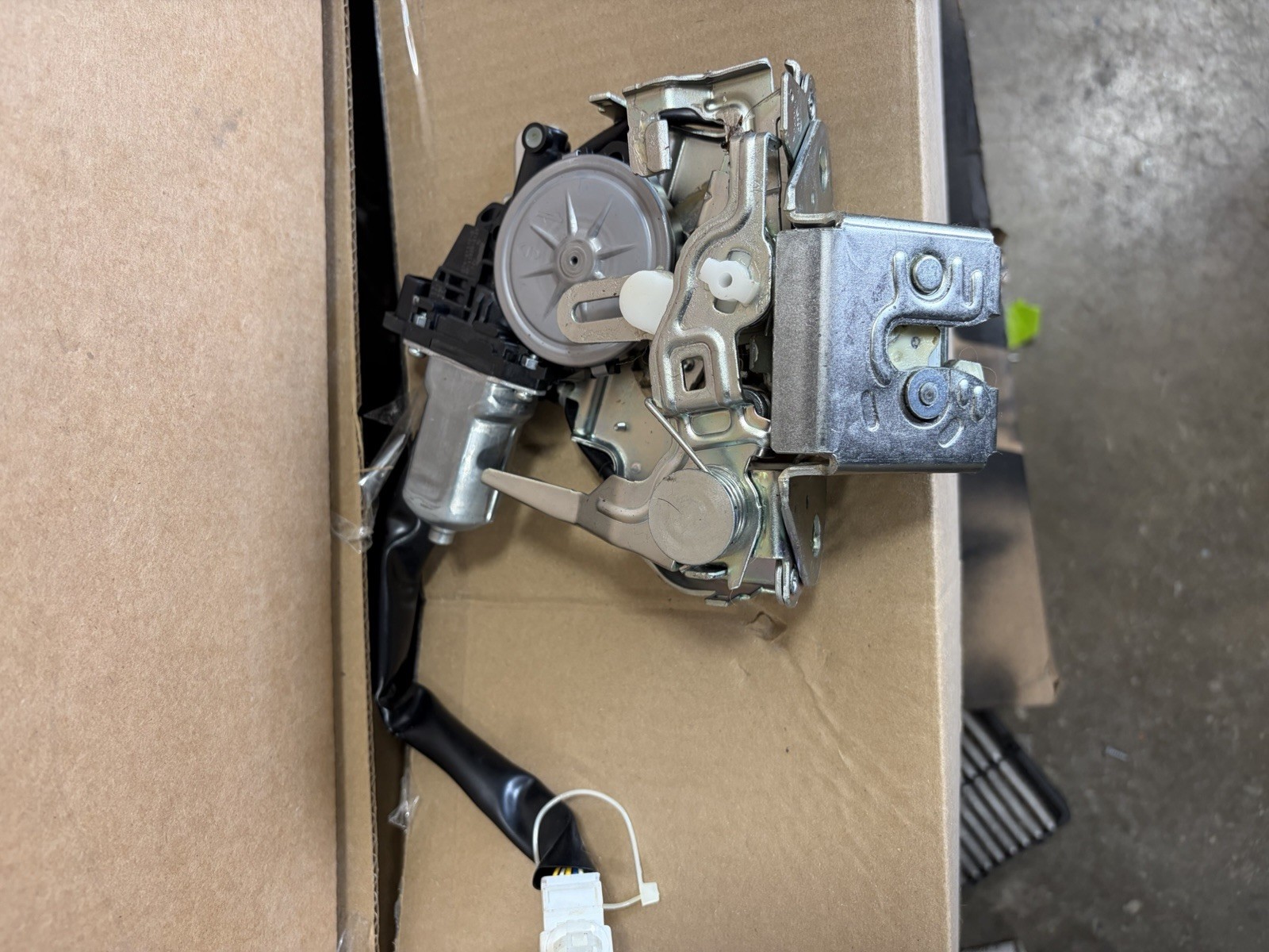 2005 To 2017 Honda Pilot And Odyssey Rear Liftgate Latch With Power