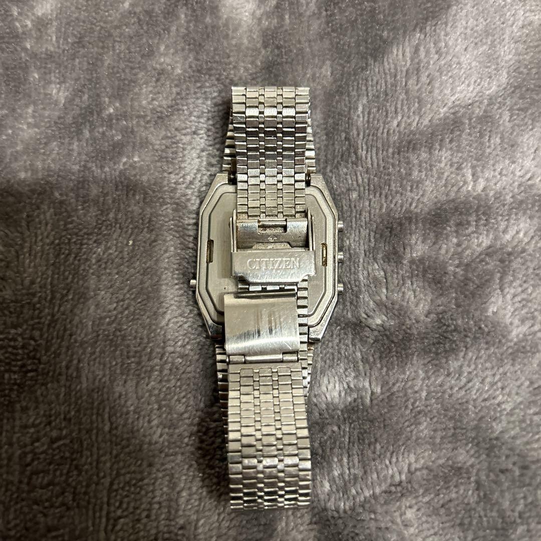 VINTAGE 80's CITIZEN 4-082311 アナログとデジタル Vintage 1980s Citizen 4-082311 Analog-Digital Quartz Watch