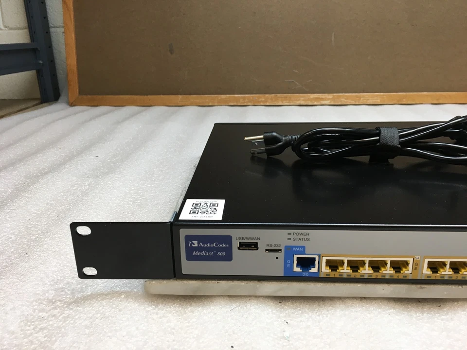 AudioCodes Mediant 800 P/N: GGWM00032 Enterprise Session Border Controller - Image 2 of 4